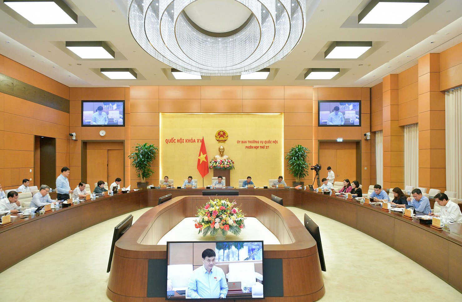 Quang cảnh Phiên họp.