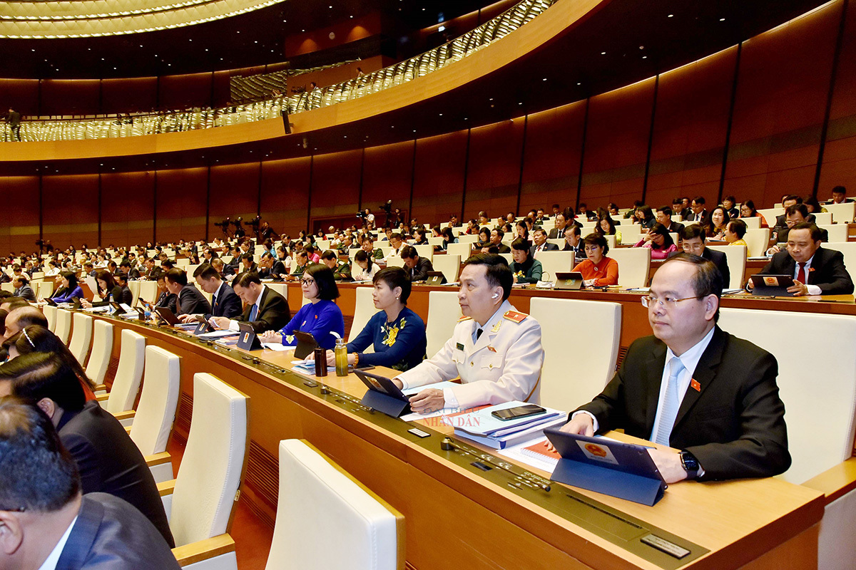 Các đại biểu tại Kỳ họp thứ 6.