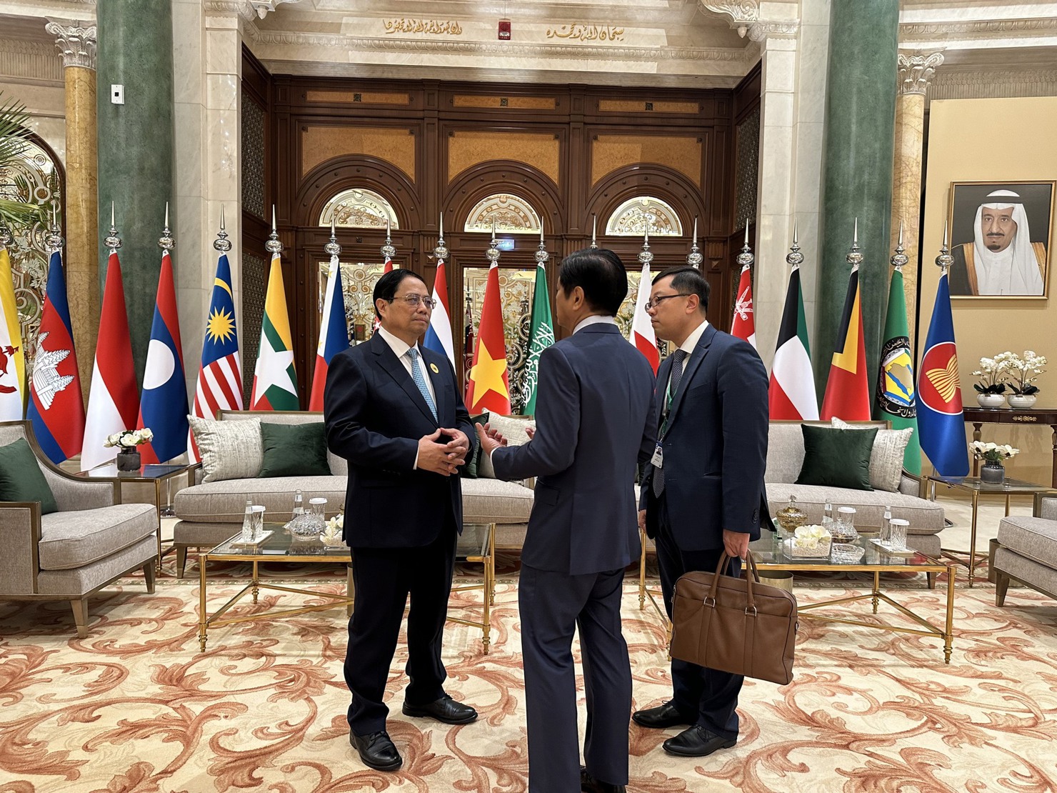 Thủ tướng Phạm Minh Chính gặp Tổng thống Philippines Ferdinand Romualdez Marcos Jr - Ảnh: VGP