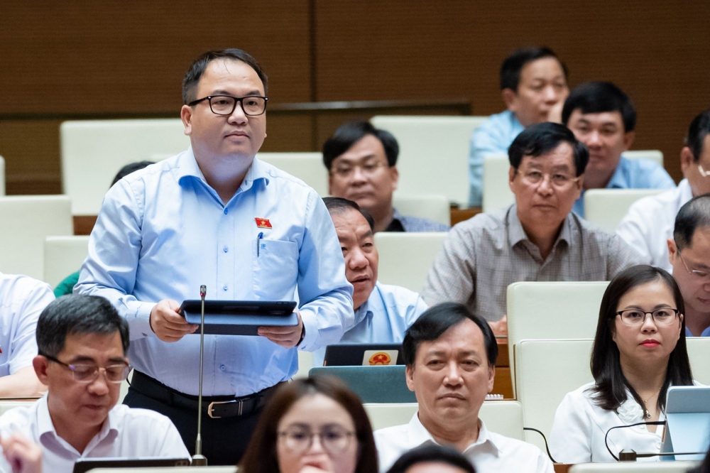 Đại biểu Phạm Trọng Nghĩa – Đoàn đại biểu Quốc hội tỉnh Lạng Sơn phát biểu tại Kỳ họp.
