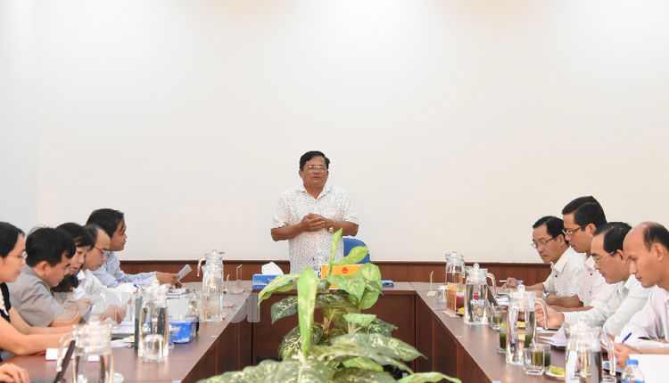 Buổi làm việc của đoàn giám sát của Ban Kinh tế - Ngân sách HĐND tỉnh Bến Tre. Ảnh: Cẩm Trúc
