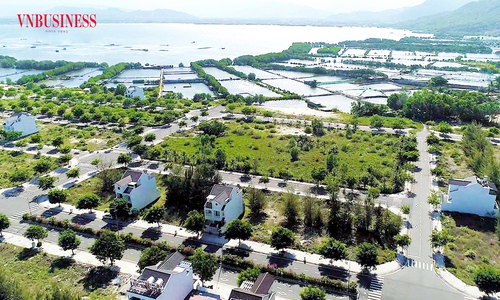 Các thông tin về quy hoạch chưa đủ sức nóng để làm tan băng thị trường nhà đất tại nhiều khu vực.