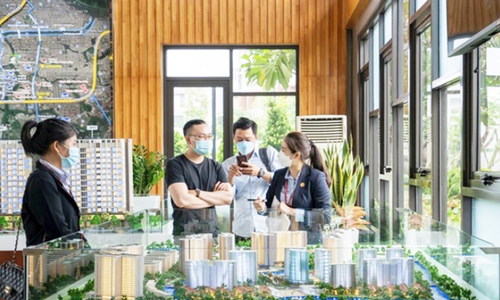Nghề môi giới bất động sản cần một cuộc "cách mạng" để vượt qua khó khăn.