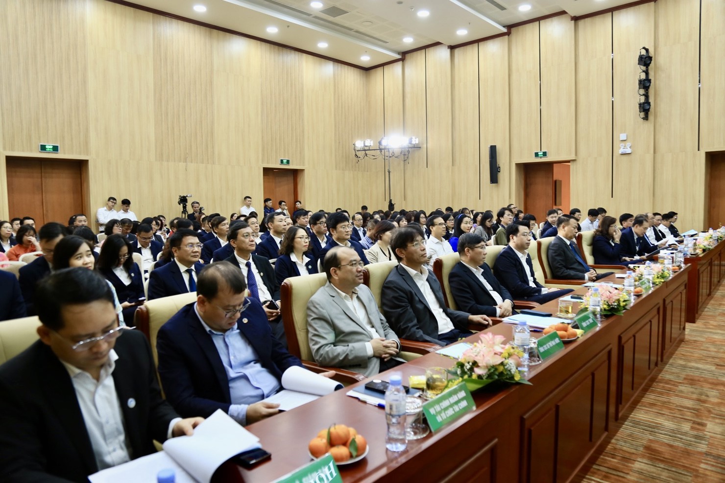 Toàn cảnh Hội nghị.