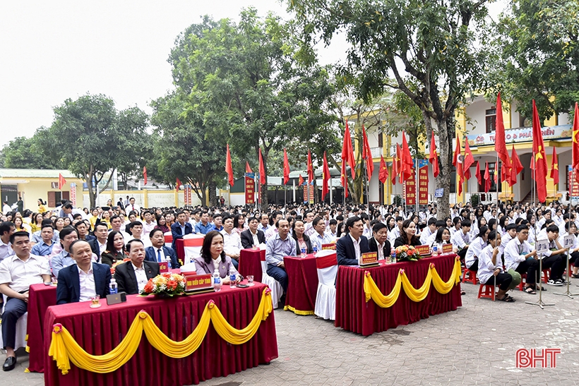 Đại biểu dự lễ ph&aacute;t động &ldquo;Th&aacute;ng h&agrave;nh động v&igrave; b&igrave;nh đẳng giới v&agrave; ph&ograve;ng ngừa, ứng ph&oacute; với bạo lực tr&ecirc;n cơ sở giới năm 2023&rdquo;.