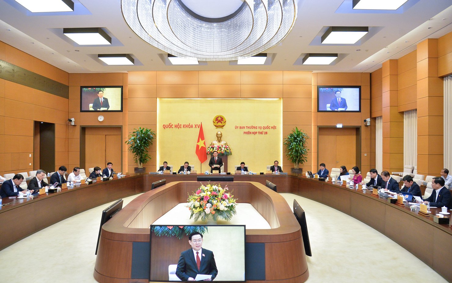 Quang cảnh Phiên họp thứ 28.