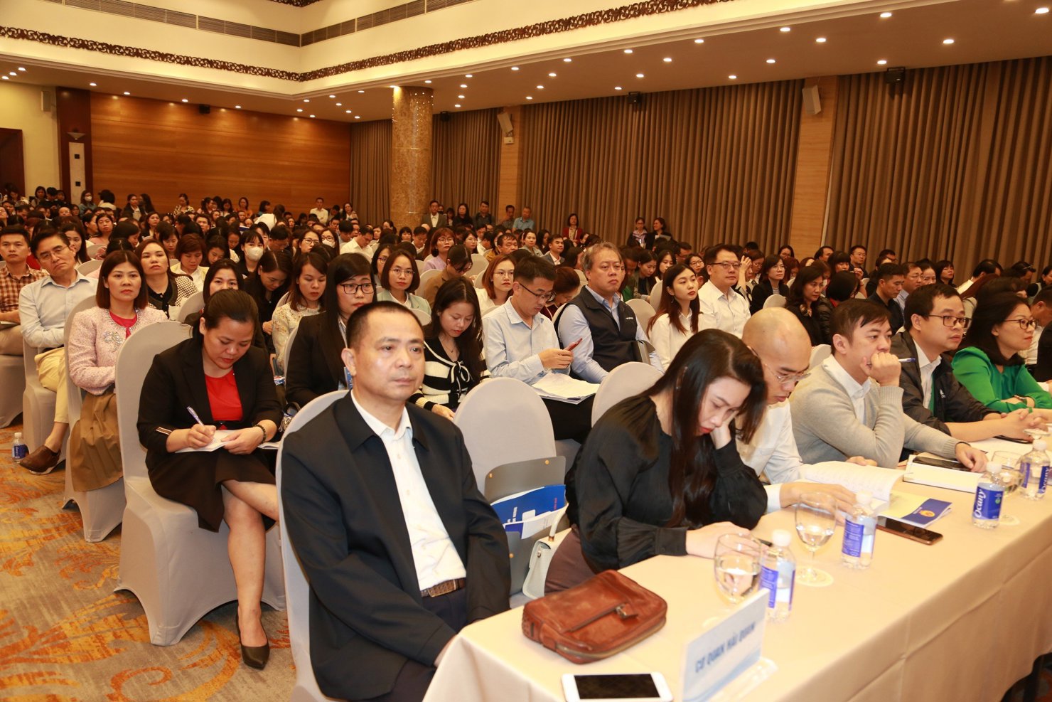 Bộ Tài chính hy vọng tiếp tục nhận được nhiều sự đóng góp thẳng thắn, xây dựng của cộng đồng DN.