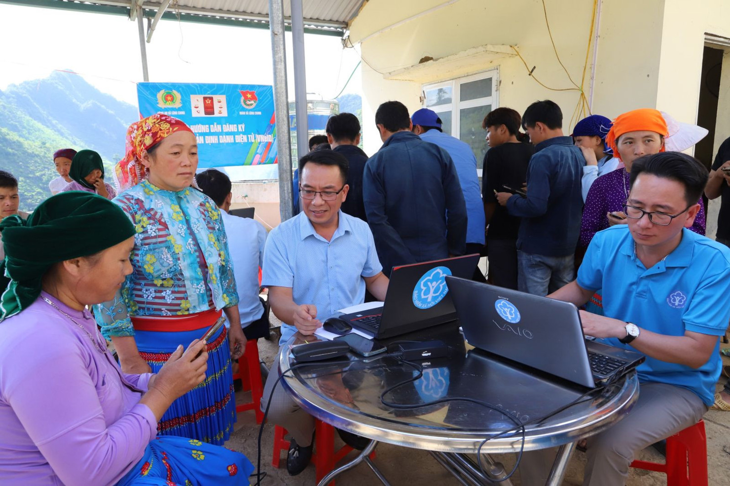 BHXH Việt Nam đã chủ trì và phối hợp hoàn thành cung cấp các dịch vụ công trực tuyến thiết yếu được giao tại Đề án 06.
