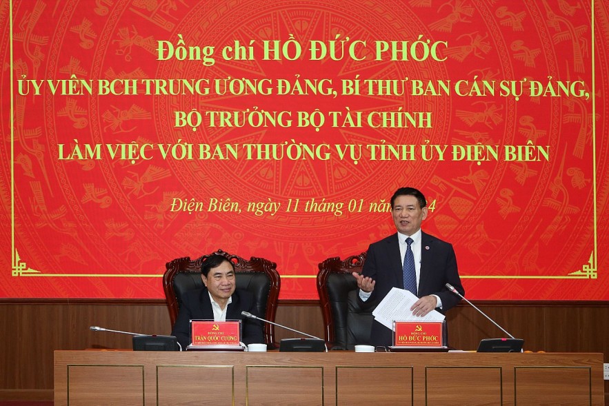 Bộ trưởng Hồ Đức Phớc phát biểu tại buổi làm việc. 