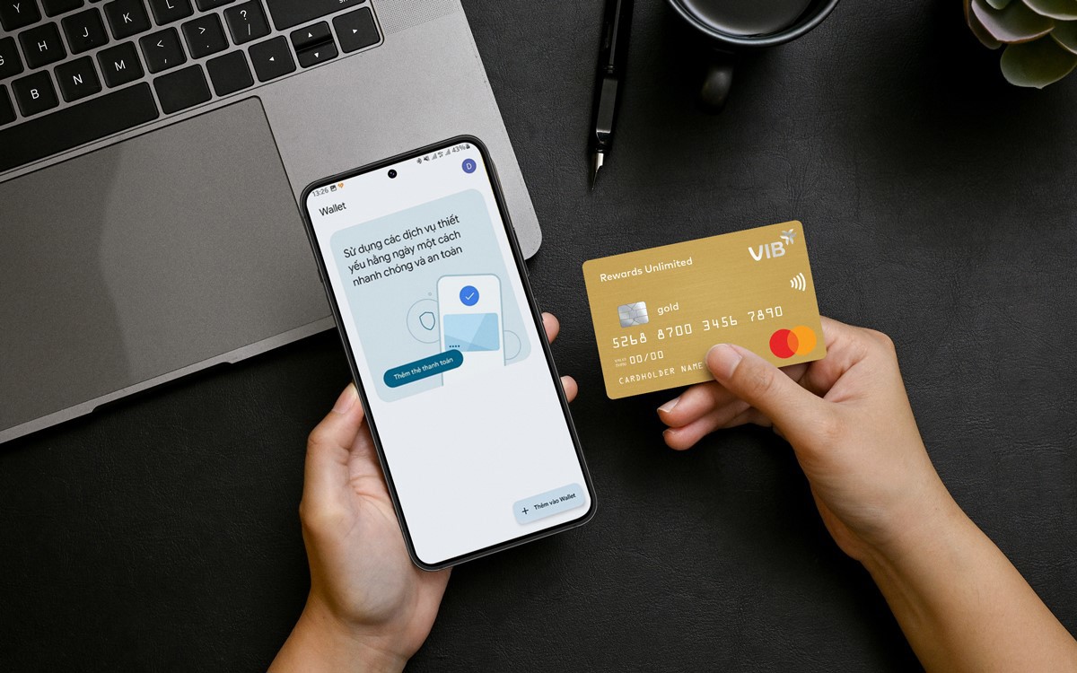 Từ nay đến hết 31/03/2024, khi mở thẻ VIB, kh&aacute;ch h&agrave;ng sẽ được hưởng đồng thời c&aacute;c ưu đ&atilde;i gồm ho&agrave;n ph&iacute; thường ni&ecirc;n năm đầu ti&ecirc;n. Ảnh: VIB
