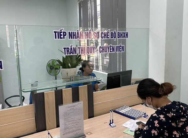 BHXH huyện Núi Thành luôn đảm bảo quyền lợi kịp thời cho các đối tượng thụ hưởng chính sách BHXH.