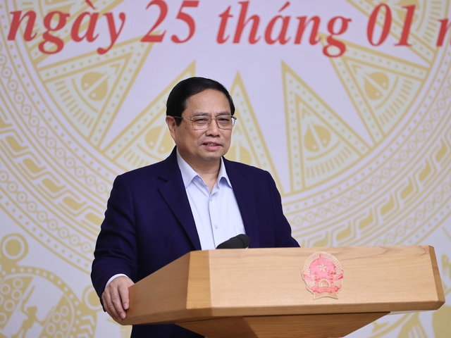 Thủ tướng Phạm Minh Chính nhấn mạnh, phòng trào thi đua phải bám sát nhiệm vụ chính trị, phù hợp tới tình hình thực tế, đảm bảo triển khai có trọng tâm, trọng điểm, khả thi, thiết thực, hiệu quả, tránh bệnh hình thức - Ảnh: VGP/Nhật Bắc