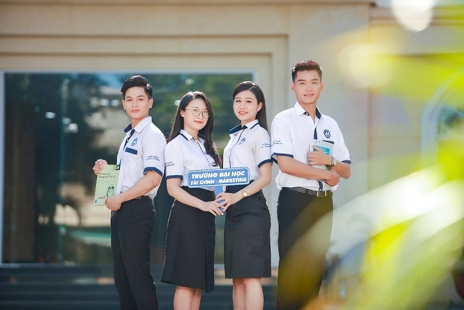Sinh viên Trường Đại học Tài chính – Marketing sáng tạo – khác biệt – hiệu quả – bền vững
