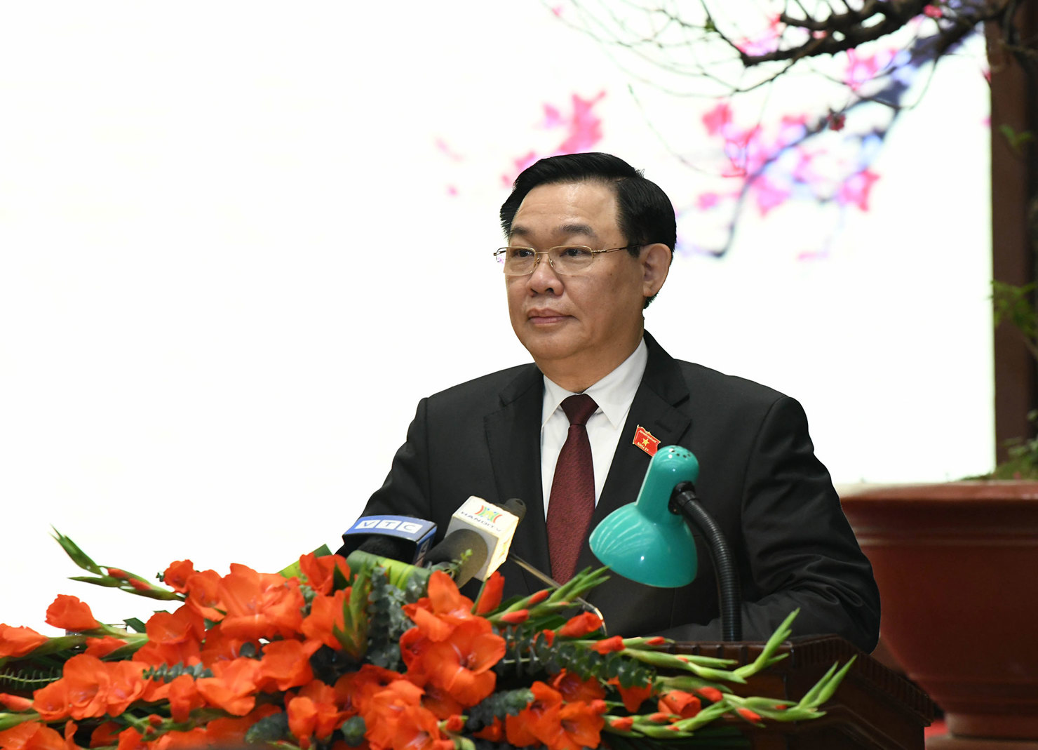 Chủ tịch Quốc hội Vương Đình Huệ phát biểu. Ảnh: Lâm Hiển