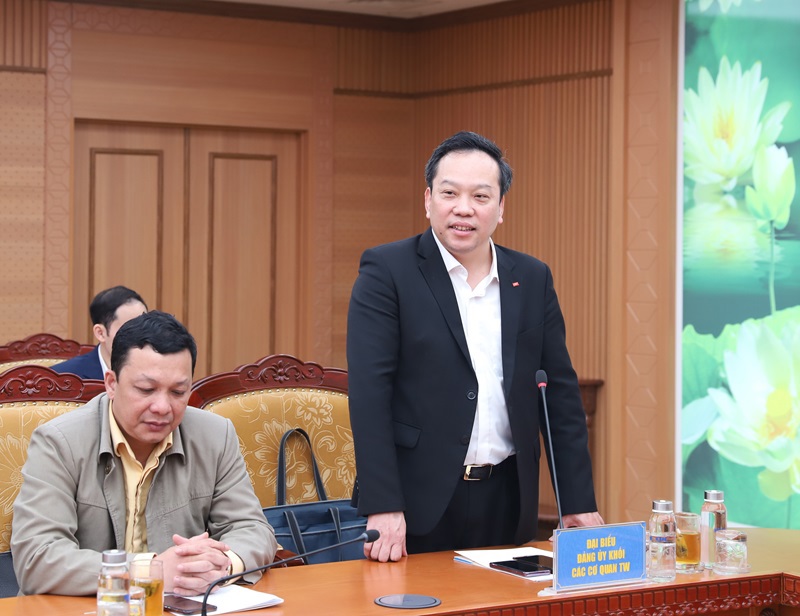 Đồng chí Đỗ Việt Hà - Phó Bí thư Đảng ủy Khối các cơ quan Trung ương phát biểu tại Hội nghị.