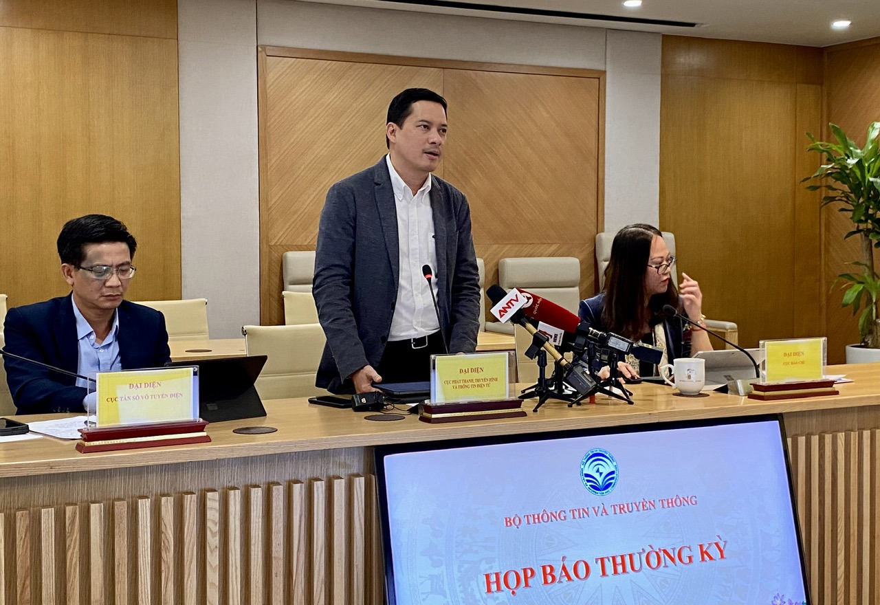 Ông Lê Quang Tự Do, Cục trưởng Cục Phát thanh, truyền hình và thông tin điện tử chia sẻ tại buổi Họp báo.