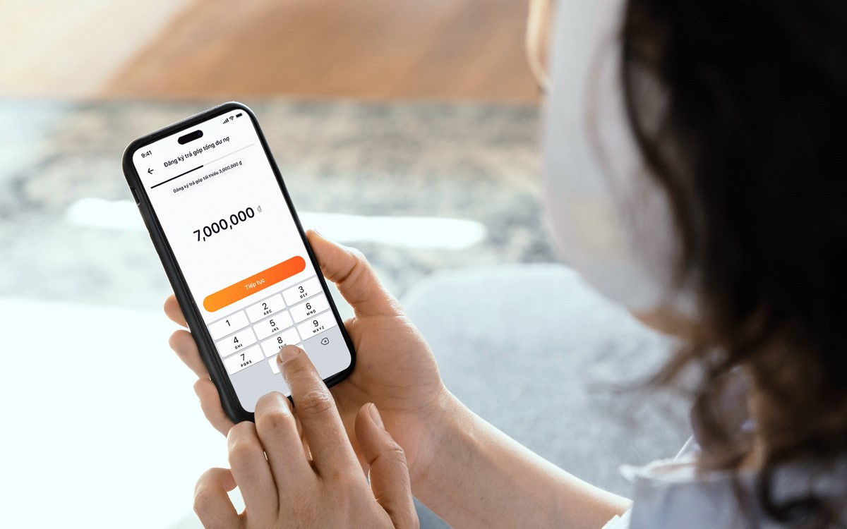 Thanh to&aacute;n bằng thẻ t&iacute;n dụng trước v&agrave; chuyển đổi trả g&oacute;p sau tr&ecirc;n ng&acirc;n h&agrave;ng số MyVIB. Ảnh: VIB
