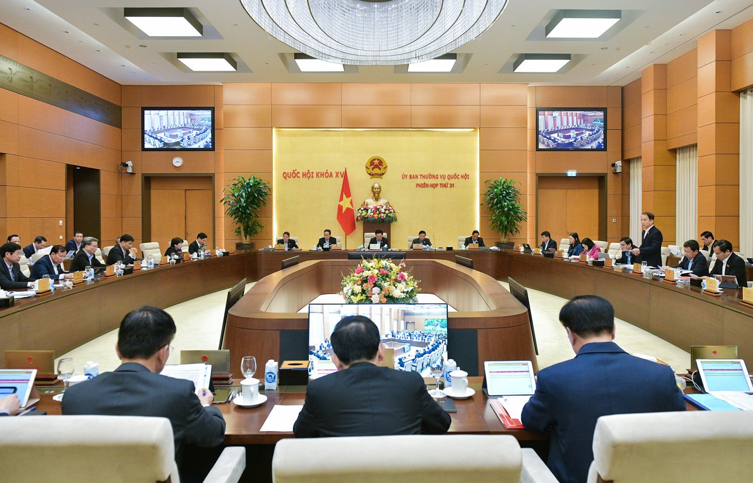 Quang cảnh Phi&ecirc;n họp s&aacute;ng 14/3.