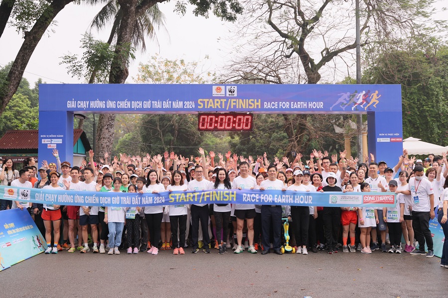 Giải chạy hưởng ứng Giờ tr&aacute;i đất 2024 thu h&uacute;t gần 1500 người tham gia.