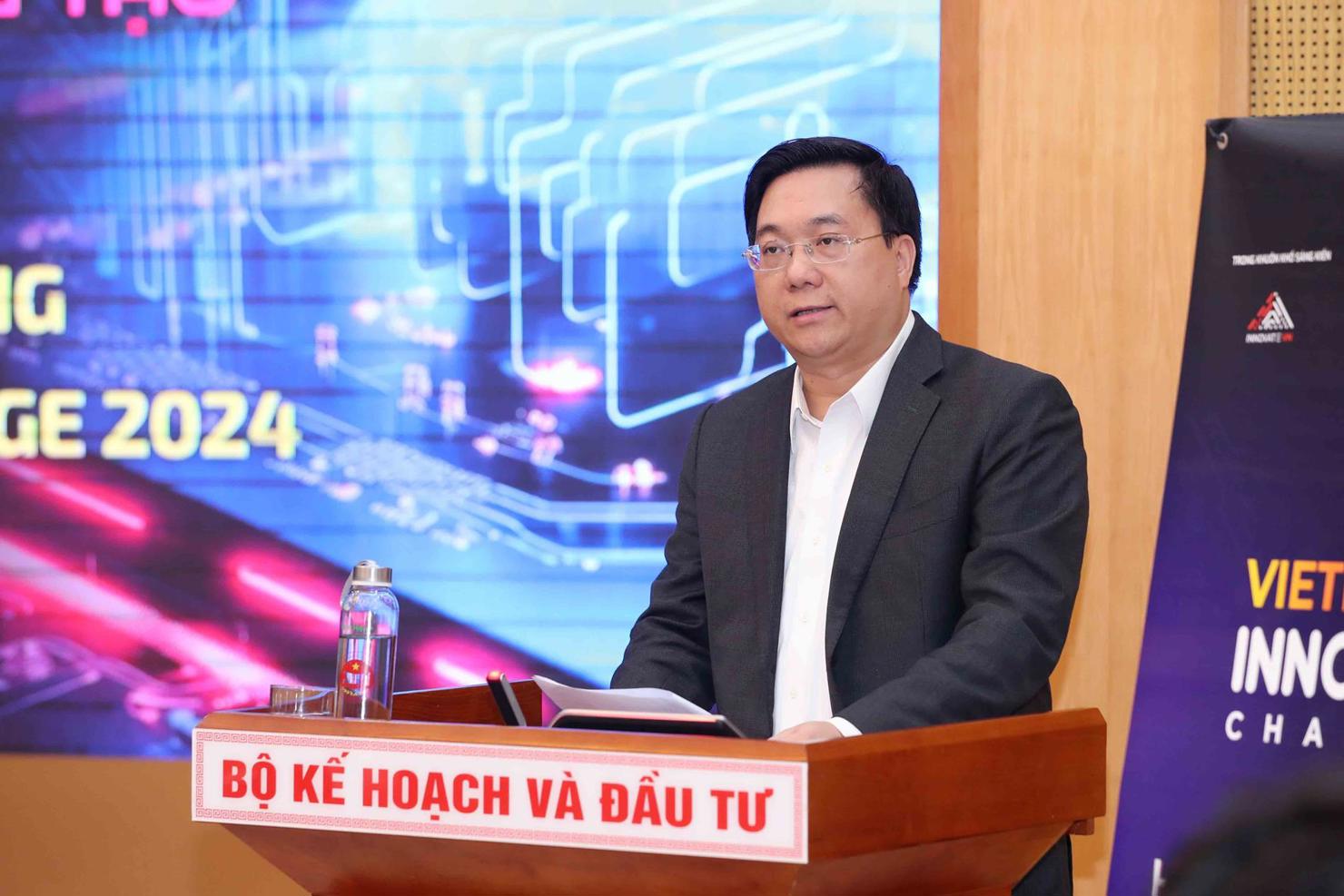 Thứ trưởng Bộ Kế hoạch và Đầu tư Trần Duy Đông phát biểu tại sự kiện