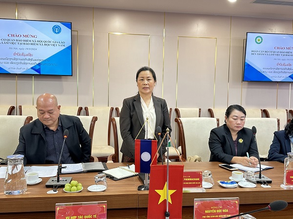 Bà Bouahome Phommachane - Phó Tổng Giám đốc Cơ quan BHXH Lào tin tưởng, hai bên sẽ thúc đẩy hơn nữa quan hệ hợp tác toàn diện nhằm nâng cao năng lực thực hiện chính sách an sinh xã hội trong thời gian tới.