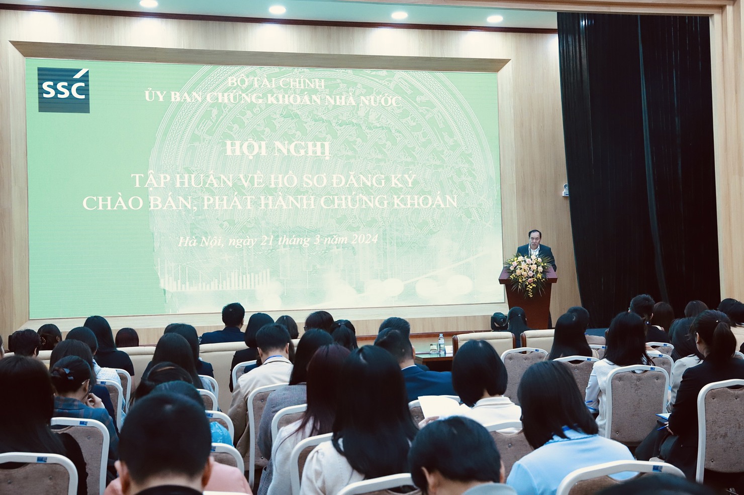 To&agrave;n cảnh Hội nghị.