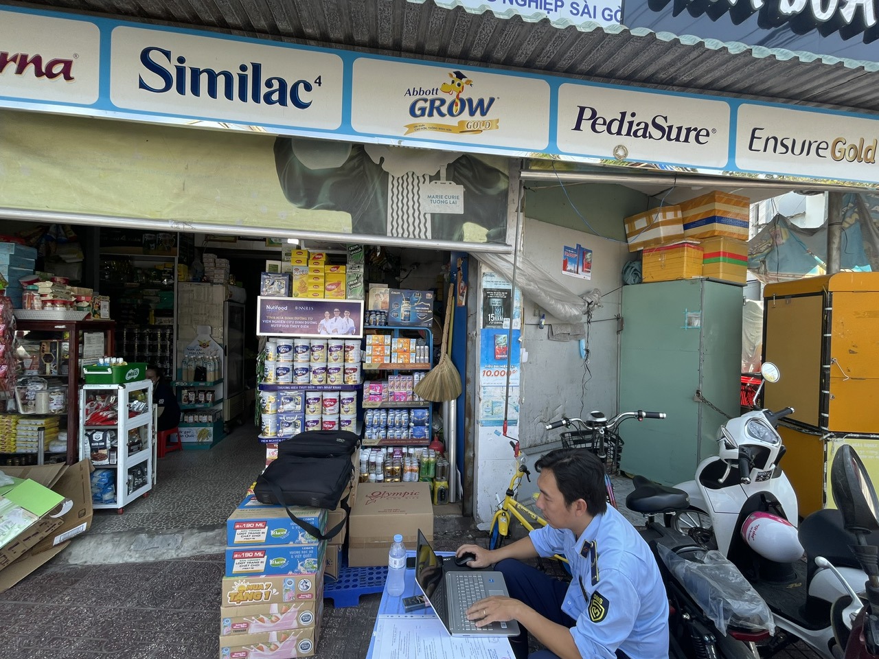 Cục QLTT Tiền Giang, đơn vị vừa xử phạt 4 cơ sở vi phạm về b&aacute;n thuốc l&aacute; với số tiền 25 triệu đồng.