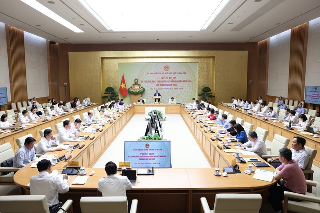 Quang cảnh phiên họp.