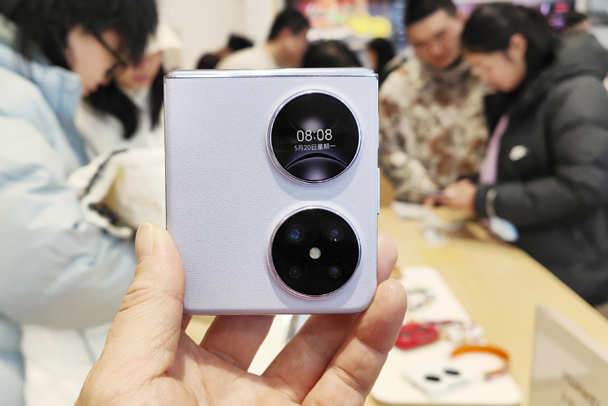 Điện thoại thông minh của Huawei được nâng cấp trí tuệ nhân tạo AI .