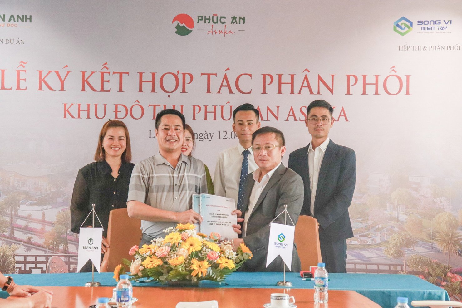 Song Vi Group Miền Tây chính thức trở thành đơn vị phân phối Dự án Khu đô thị Phúc An Asuka. Ảnh: Hoàng Ngọc