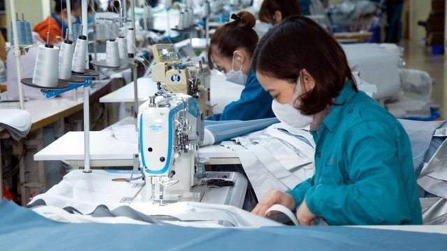Doanh nghiệp dệt may "bắt nhịp" phát triển bền vững. Ảnh minh hoạ