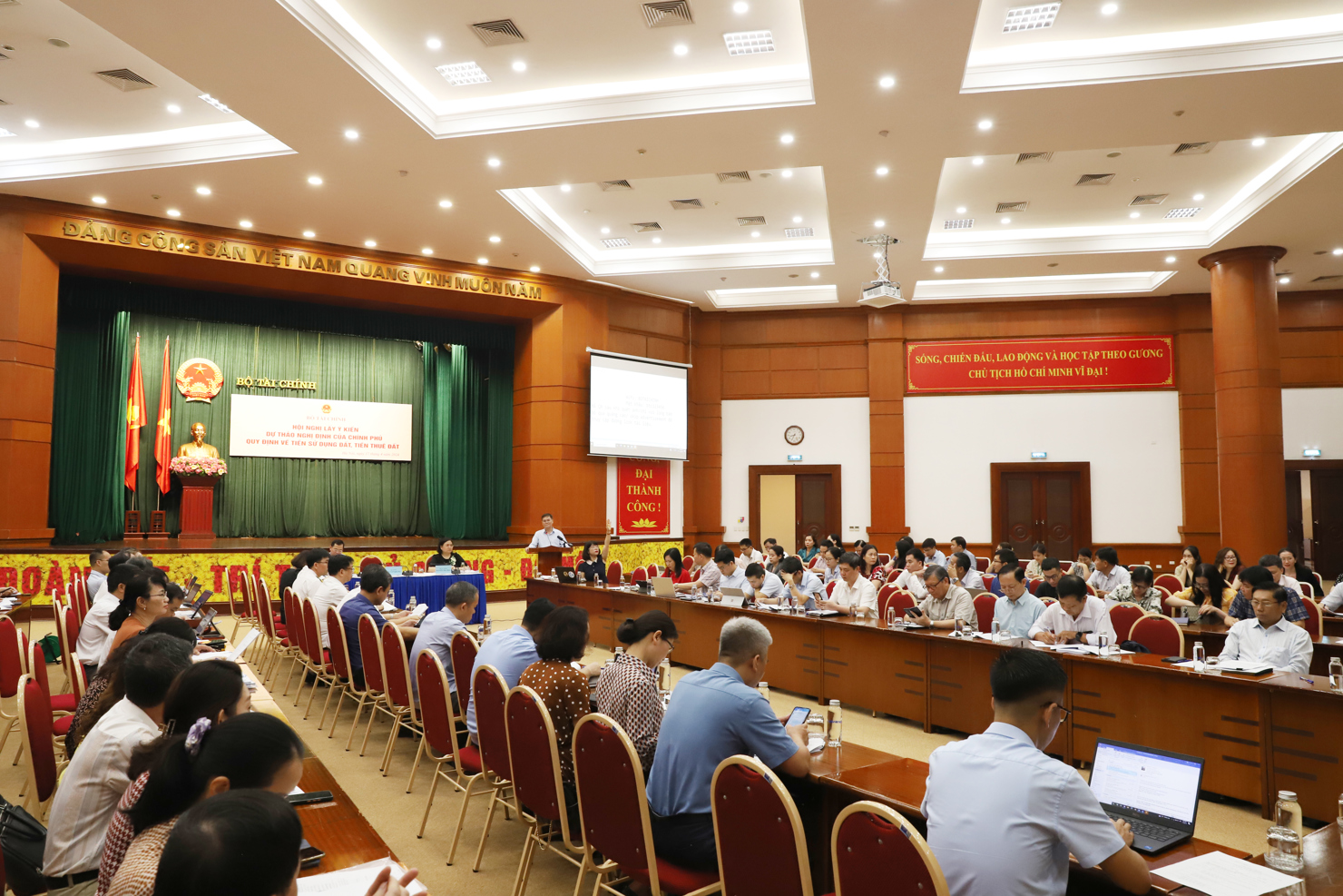 Quang cảnh Hội nghị.
