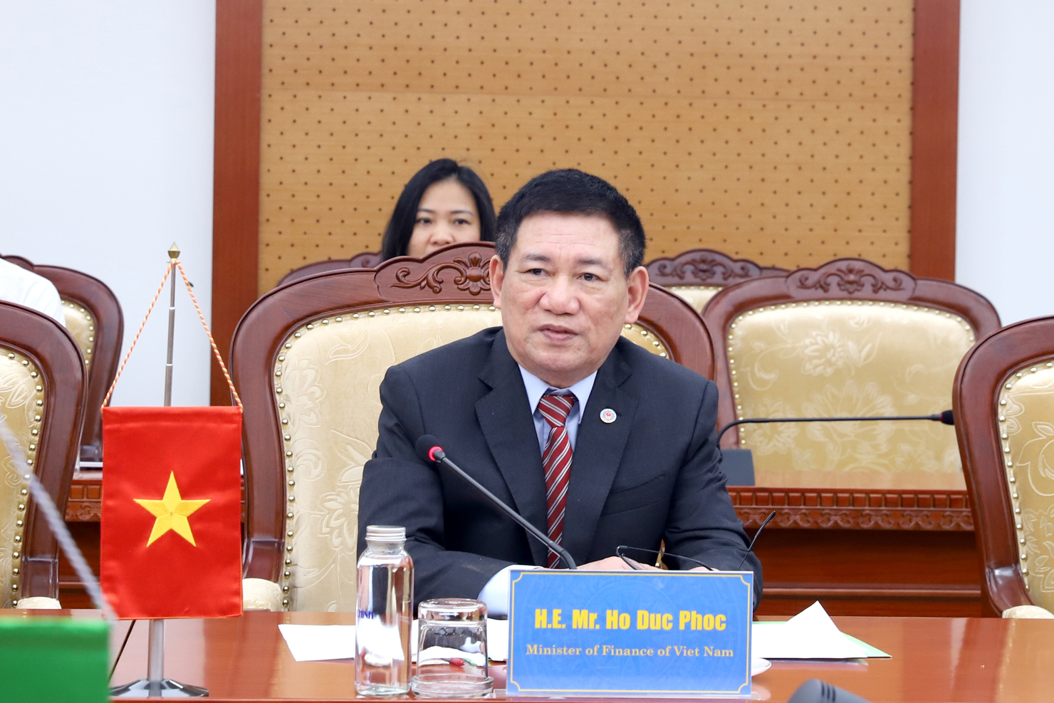 Bộ trưởng Hồ Đức Phớc ph&aacute;t biểu tại buổi tiếp.