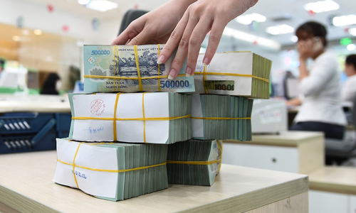 Lũy kế đến ngày 31/12/2023 đã có gần 188.000 lượt khách hàng được cơ cấu lại thời hạn trả nợ và giữ nguyên nhóm nợ với tổng giá trị nợ gốc và lãi được cơ cấu trên 183.500 tỷ đồng.