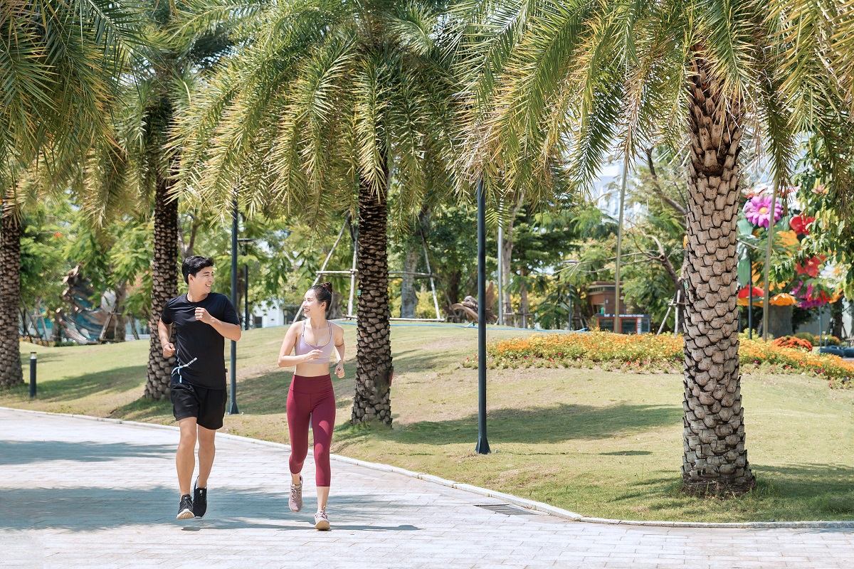 Những cư d&acirc;n tinh hoa của Vinhomes Grand Park được nhận nhiều ưu đ&atilde;i của Vinhomes Elite Club. Ảnh: VHM