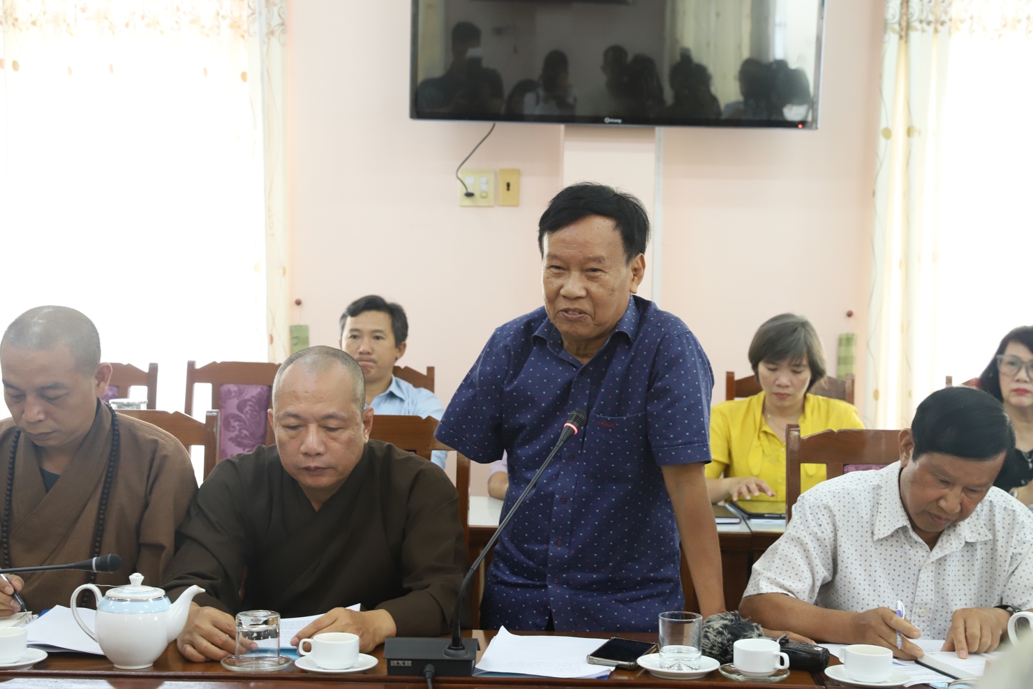Cử tri tỉnh B&igrave;nh Định n&ecirc;u kiến nghị với Đại biểu Quốc hội.