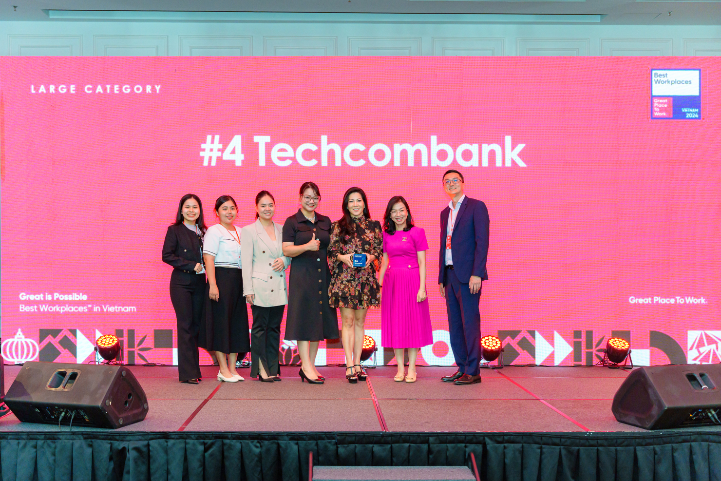 Techcombank lọt Top 4 BXH Best Workplaces 2024 - hạng mục Doanh nghiệp lớn. 