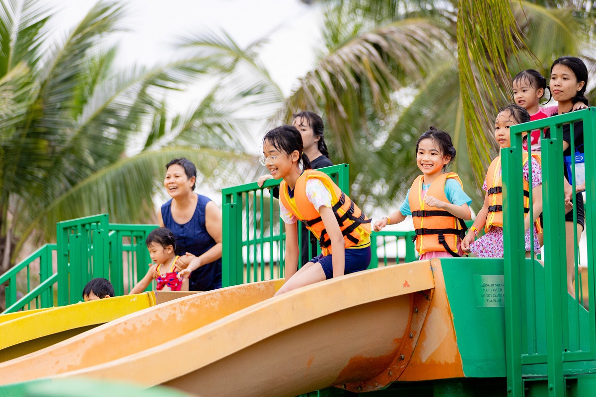C&aacute;c đại đ&ocirc; thị hiện đại của Vinhomes kiến tạo m&ocirc; h&igrave;nh &ldquo;tam đại đồng đường&rdquo; kiểu mới, nơi gia đ&igrave;nh nhiều thế hệ c&oacute; thể chung sống gần nhau. Ảnh: VHM