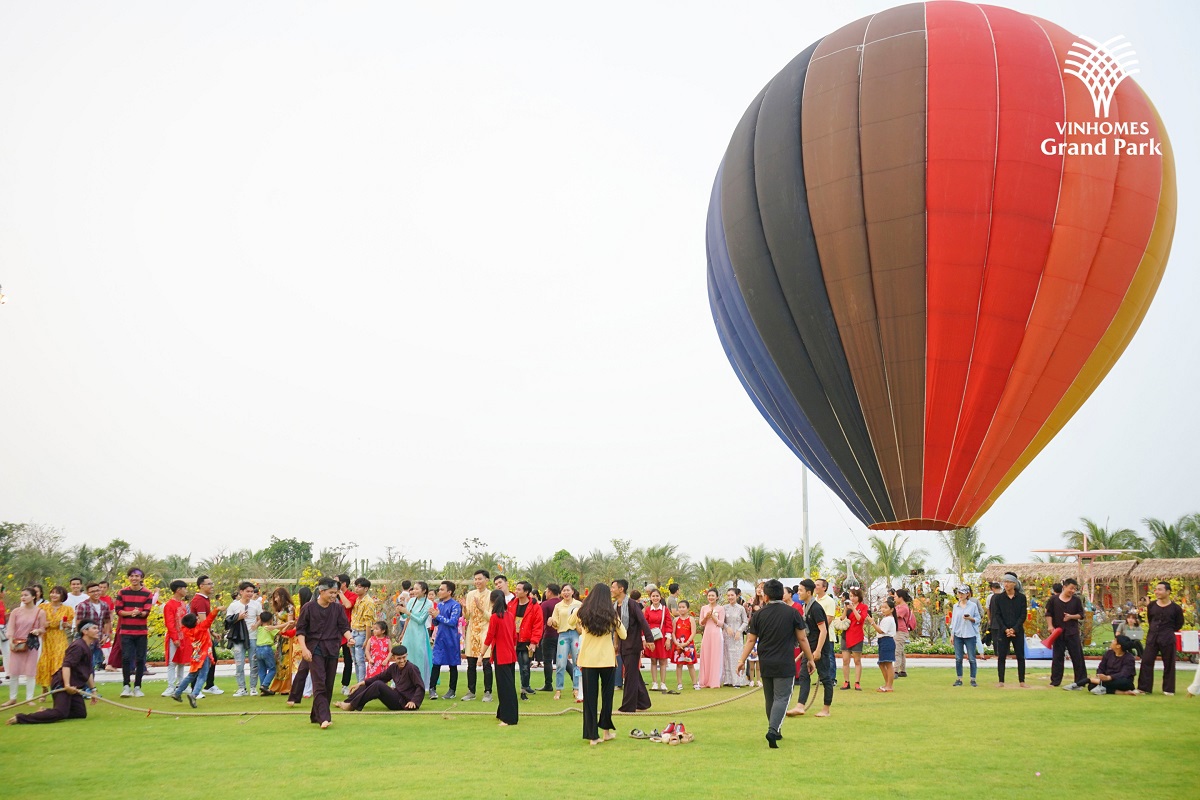 Các sự kiện, lễ hội thu hút hàng ngàn du khách cho các đơn vị kinh doanh tại Vinhomes Grand Park. Ảnh: VHM