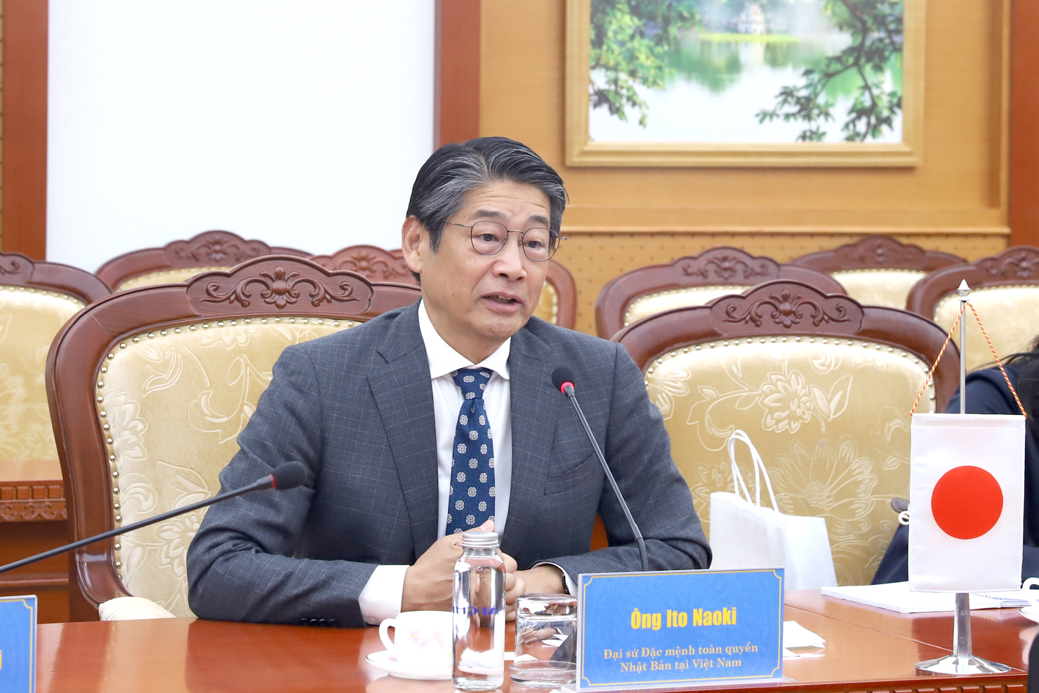 &Ocirc;ng Ito Naoki &ndash; Đại sứ Đặc mệnh to&agrave;n quyền Nhật Bản tại Việt Nam ph&aacute;t biểu tại cuộc tiếp.