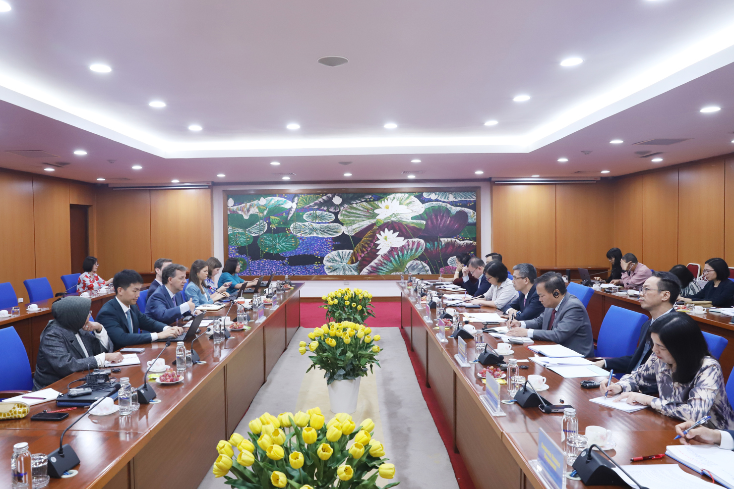 Quang cảnh cuộc l&agrave;m việc.
