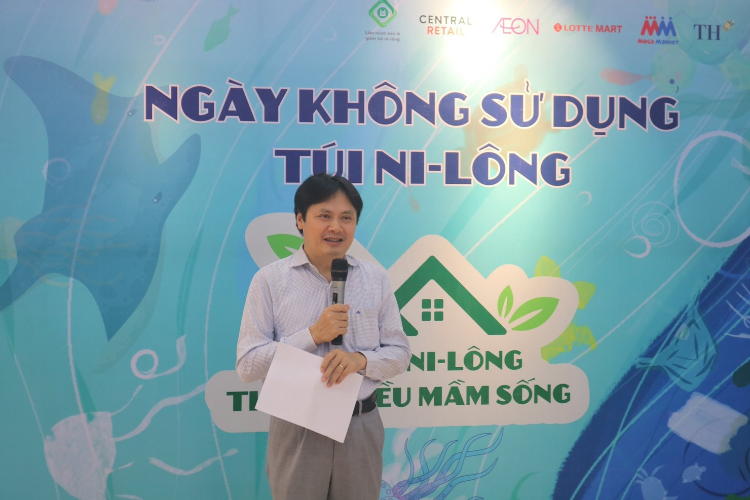 &nbsp;TS. Nguyễn Trung Thắng, Ph&oacute; Viện trưởng Viện Chiến lược, Ch&iacute;nh s&aacute;ch t&agrave;i nguy&ecirc;n v&agrave; m&ocirc;i trường (Bộ TN&amp;MT) ph&aacute;t biểu khai mạc lễ ph&aacute;t động. Ảnh: Minh Hạnh
