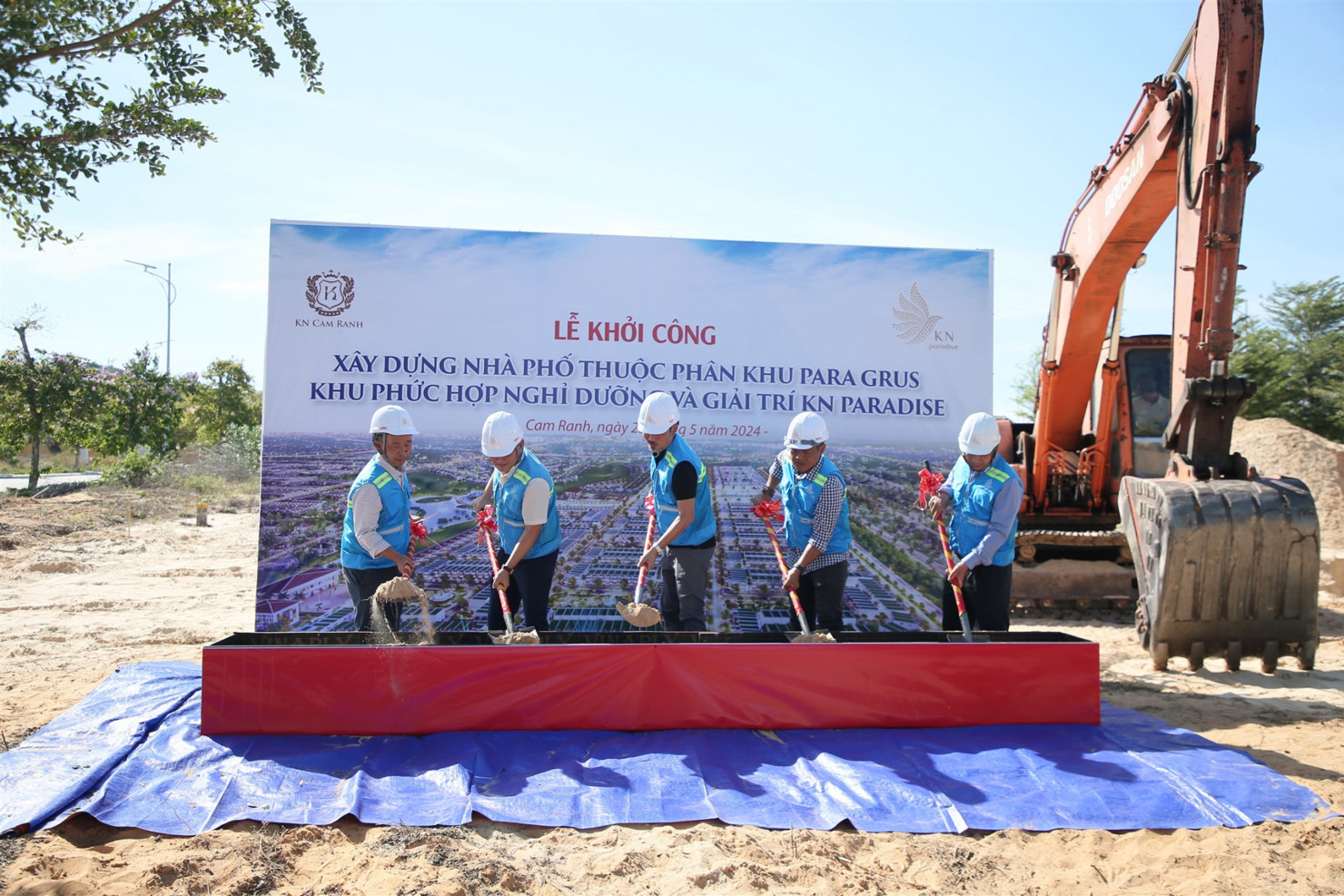 Khởi công xây dựng Khu nhà phố Para Grus thuộc dự án Khu phức hợp nghỉ dưỡng và giải trí KN Paradise. Ảnh: KN Paradise.