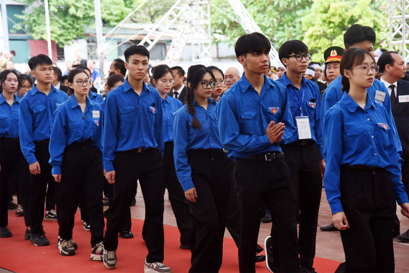 Người dân tưởng nhớ Tổng Bí thư Nguyễn Phú Trọng tại quê hương Lại Đà - Ảnh 4