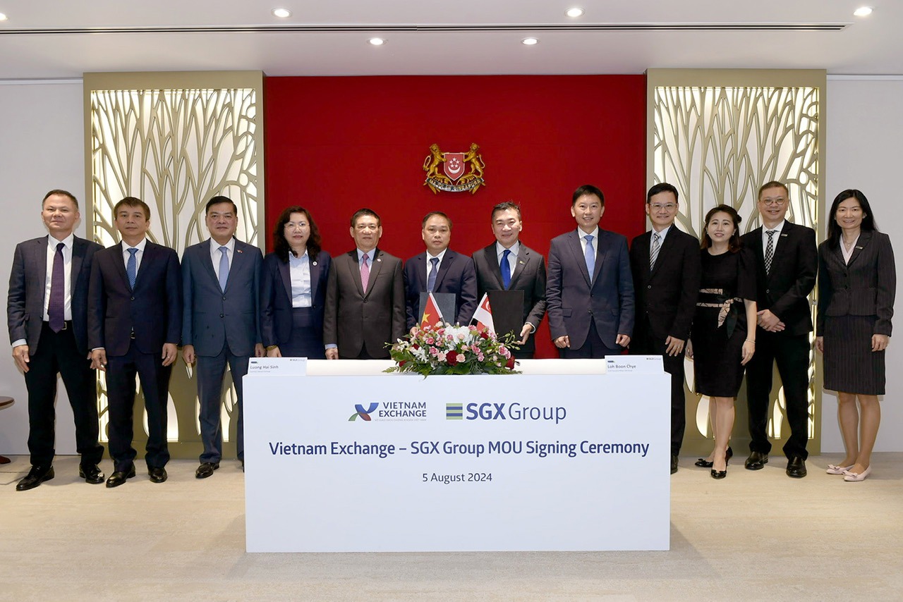Biên bản ghi nhớ đánh dấu mối quan hệ ngày càng phát triển giữa VNX và SGX.