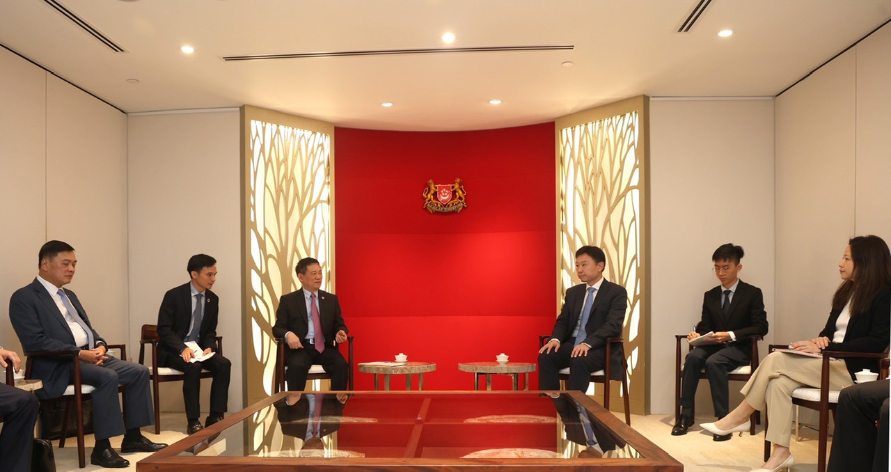 Quang cảnh buổi làm việc.