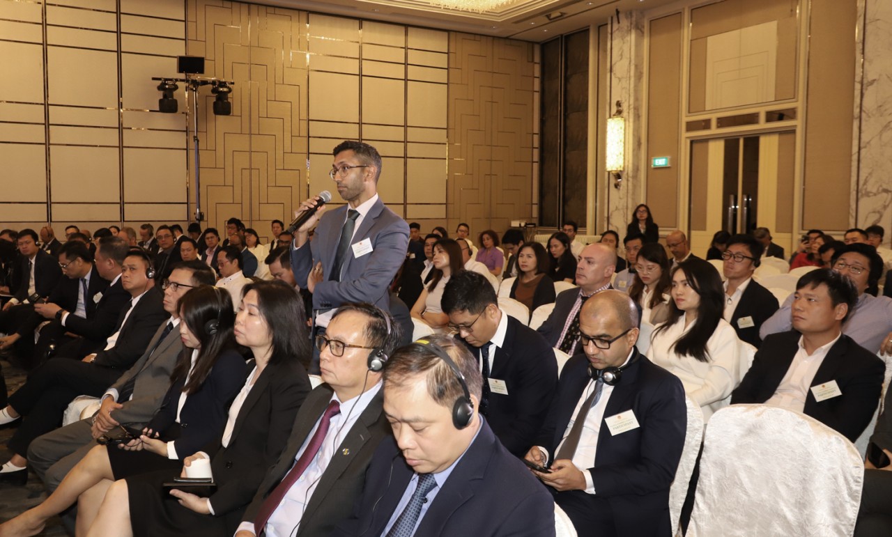 Nhiều nhà đầu tư Singapore quan tâm đến Việt Nam.
