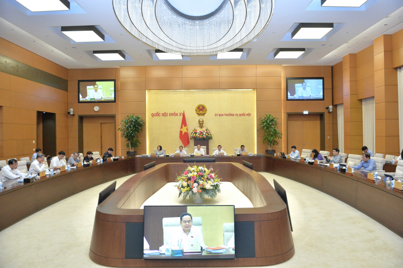 Quang cảnh Phiên họp