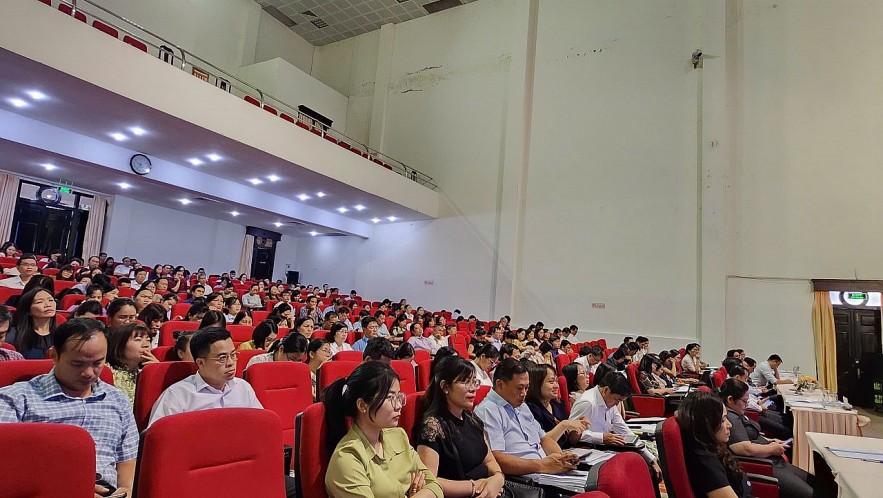 Các đại biểu tham dự Hội nghị. 