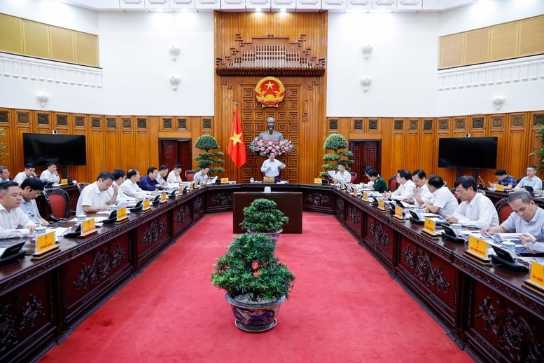  Cuộc họp của Thường trực Chính phủ về 3 dự án luật do Bộ Tài chính chủ trì soạn thảo, liên quan tới thuế thu nhập doanh nghiệp, thuế TTĐB và quản lý, đầu tư vốn nhà nước tại doanh nghiệp (Sáng 20/8).
